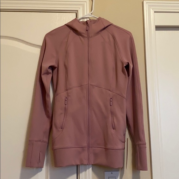 lululemon athletica Tops - Brand New Lululemon Daymaker Hoodie - Size 6